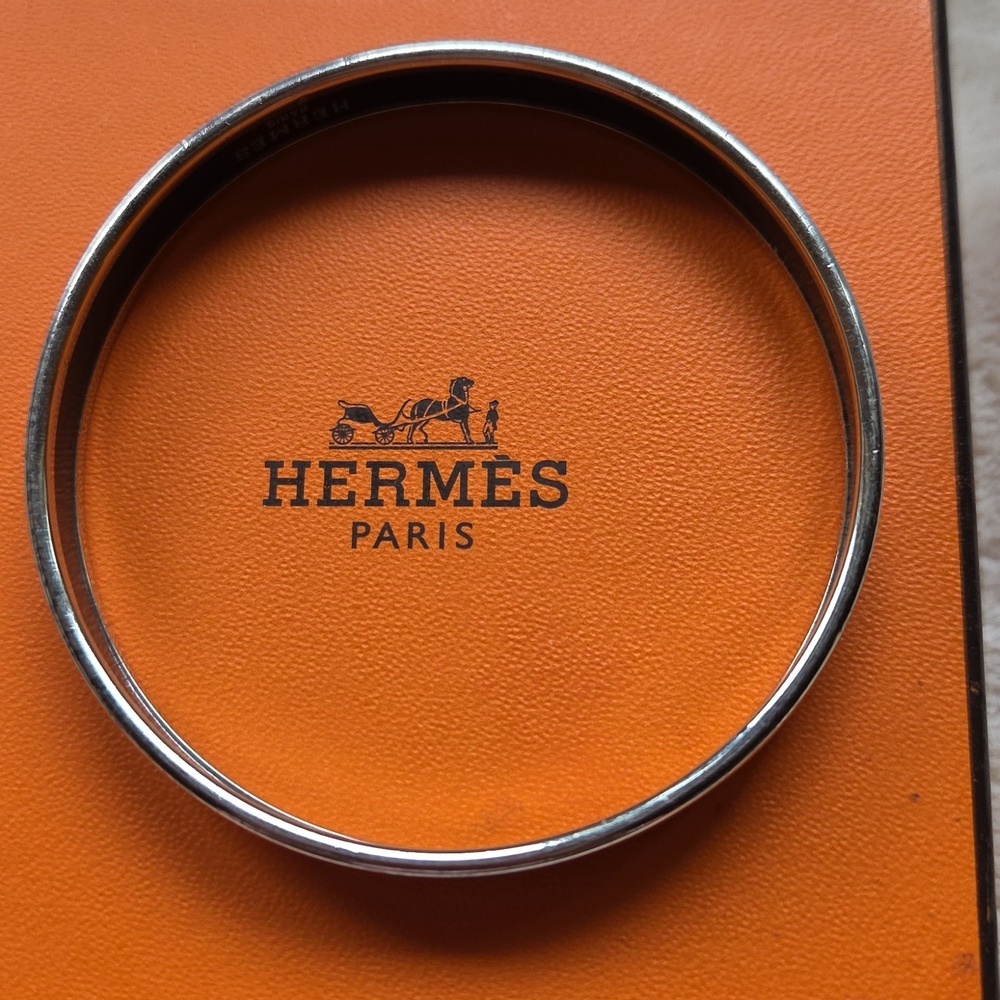 Hermes Black and Pink Enamel Bangle Size 7.5 - Picture 5 of 7